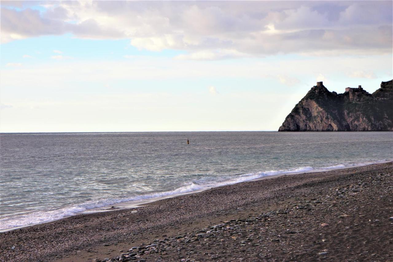 Camping La Focetta Sicula SantʼAlessio Siculo Exterior foto