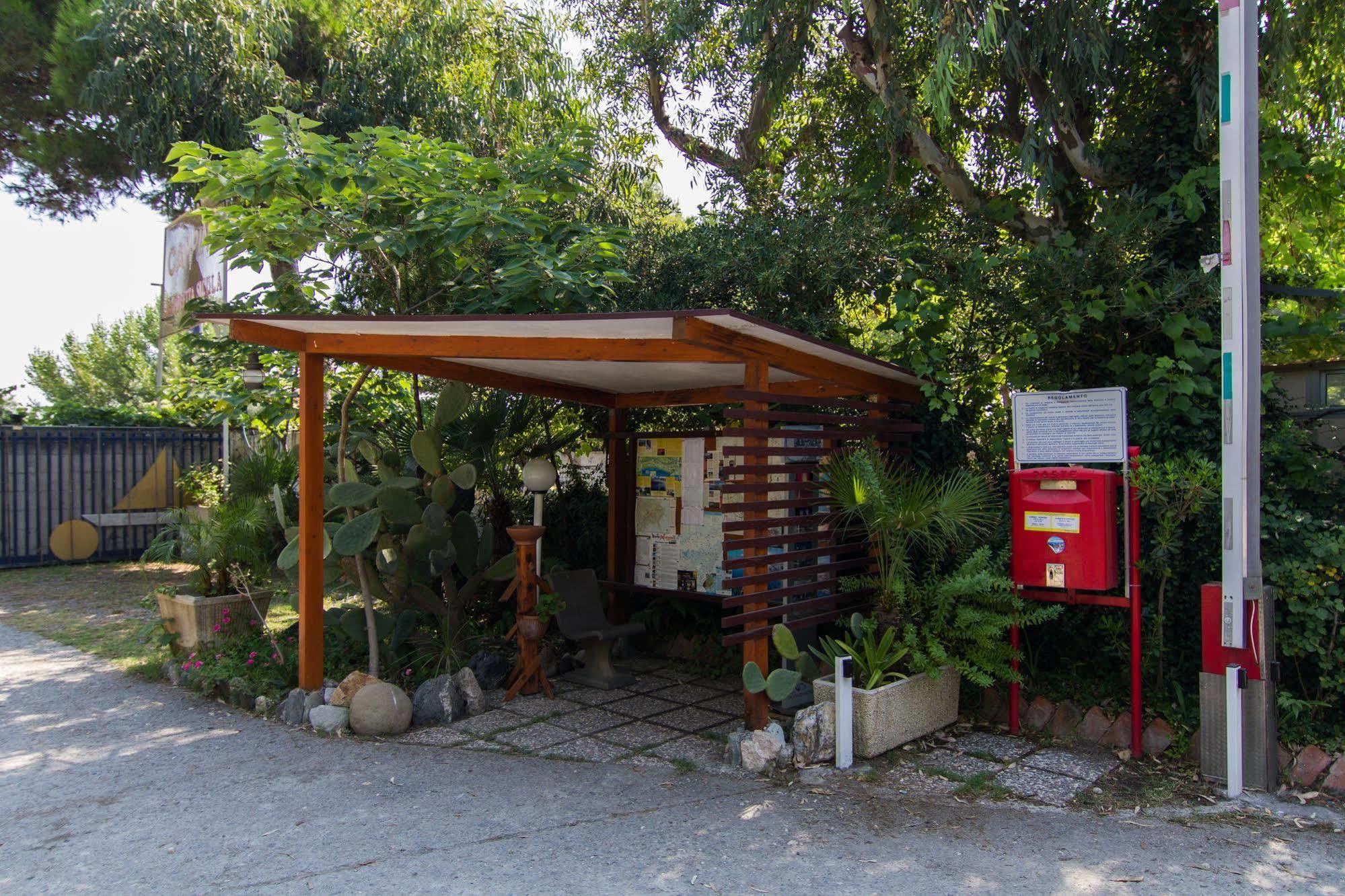 Camping La Focetta Sicula SantʼAlessio Siculo Exterior foto